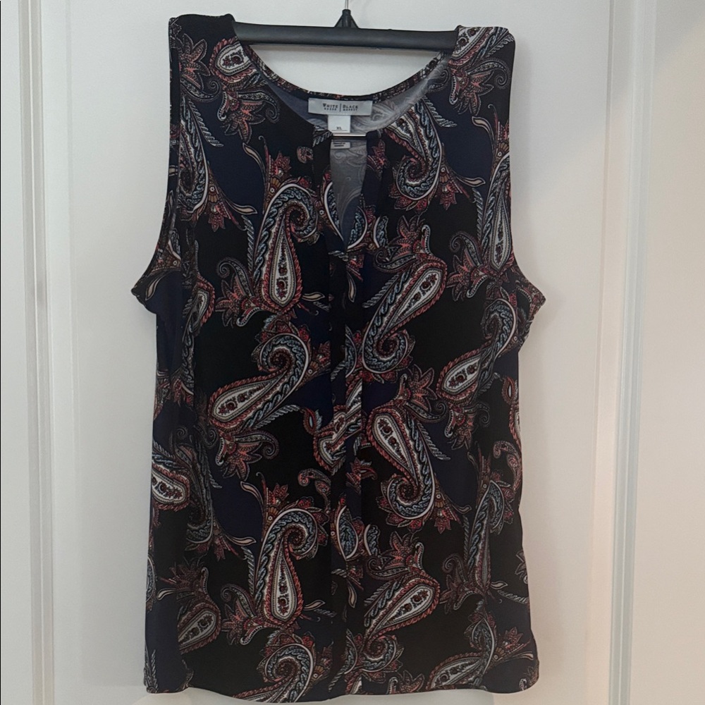 White House Black Market Black, Navy and Paisley Tank Top Size XL